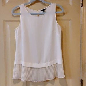 Ann Taylor White Sleeveless White Blouse, Size Small